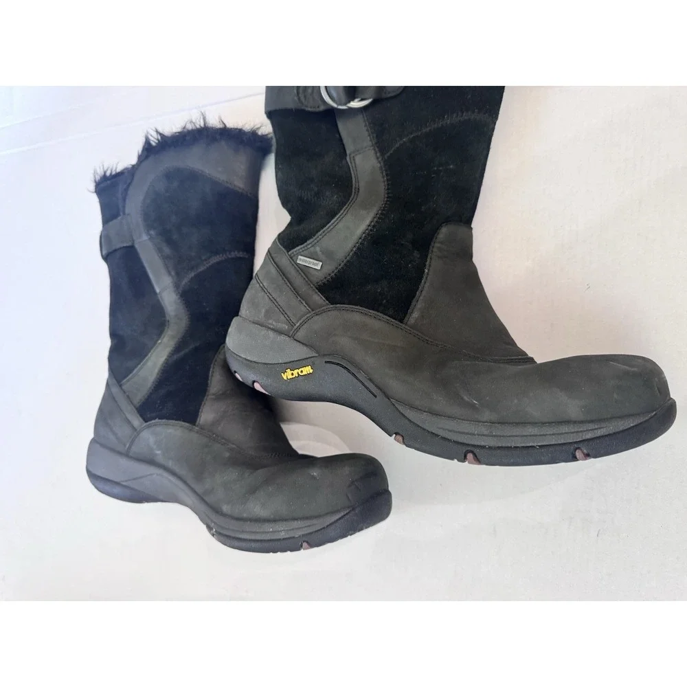 Vibram  Womens Black Winter Boots Size 39 With Faux Fur Leather Upper‎
